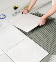 چطور سطح زیرکار را برای کاشی‌کاری آماده کنیم؟