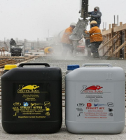 در این راهنما تفاوت ضدیخ و زودگیر بتن، سازوکار شیمیایی، انواع کلردار/بدون‌کلر، استانداردها و نکات کاربردی برای بتن‌ریزی در هوای سرد را با منابع معتبر بین‌المللی توضیح داده‌ایم.